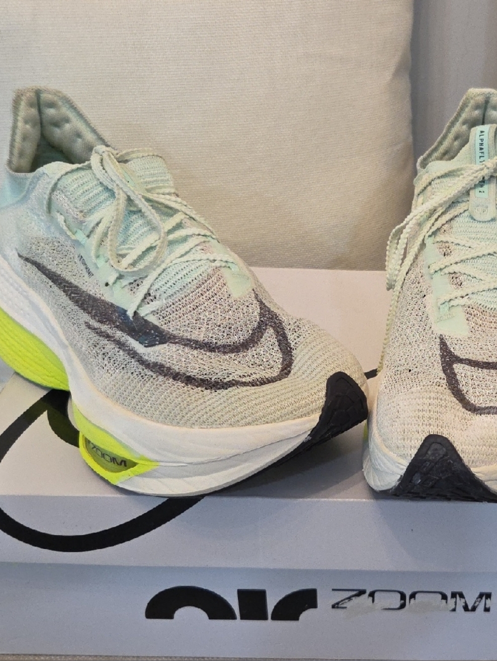 Nike ALPHAFLY Zoom X Women's Green and Neon Yellow Running Shoes